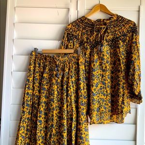 Yellow and blue floral matching set